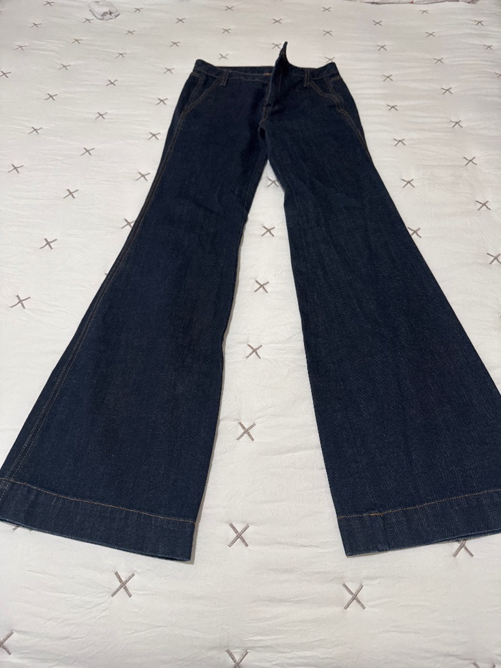 Tory Burch High Waisted dark blue jeans 26